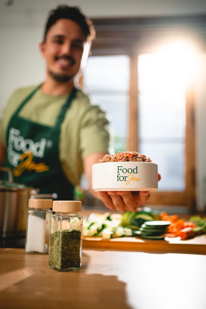 @izanchaser  0122 _.webp